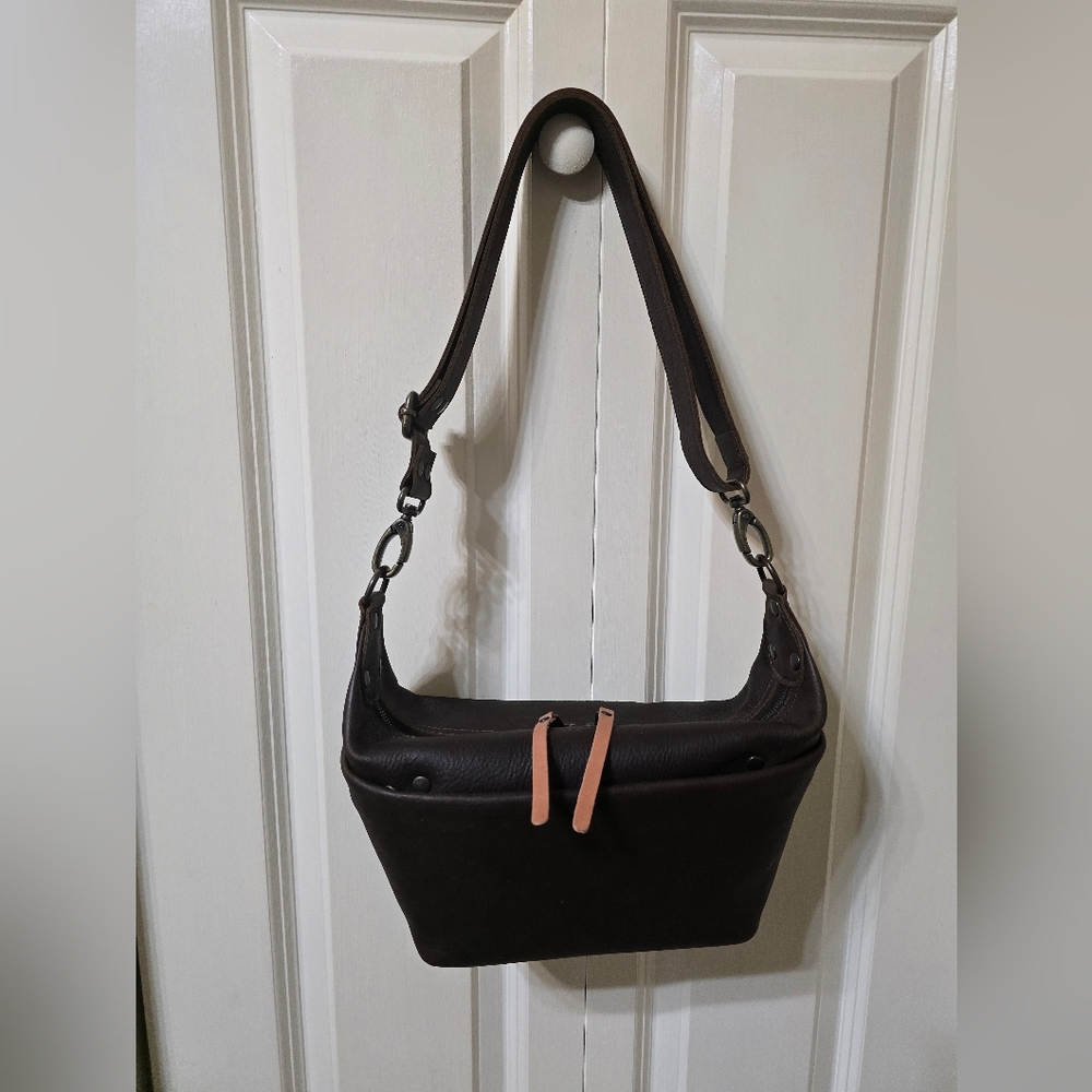 LOVE 41 London Sling (Small) - Color: Tumbled Dark Coffee